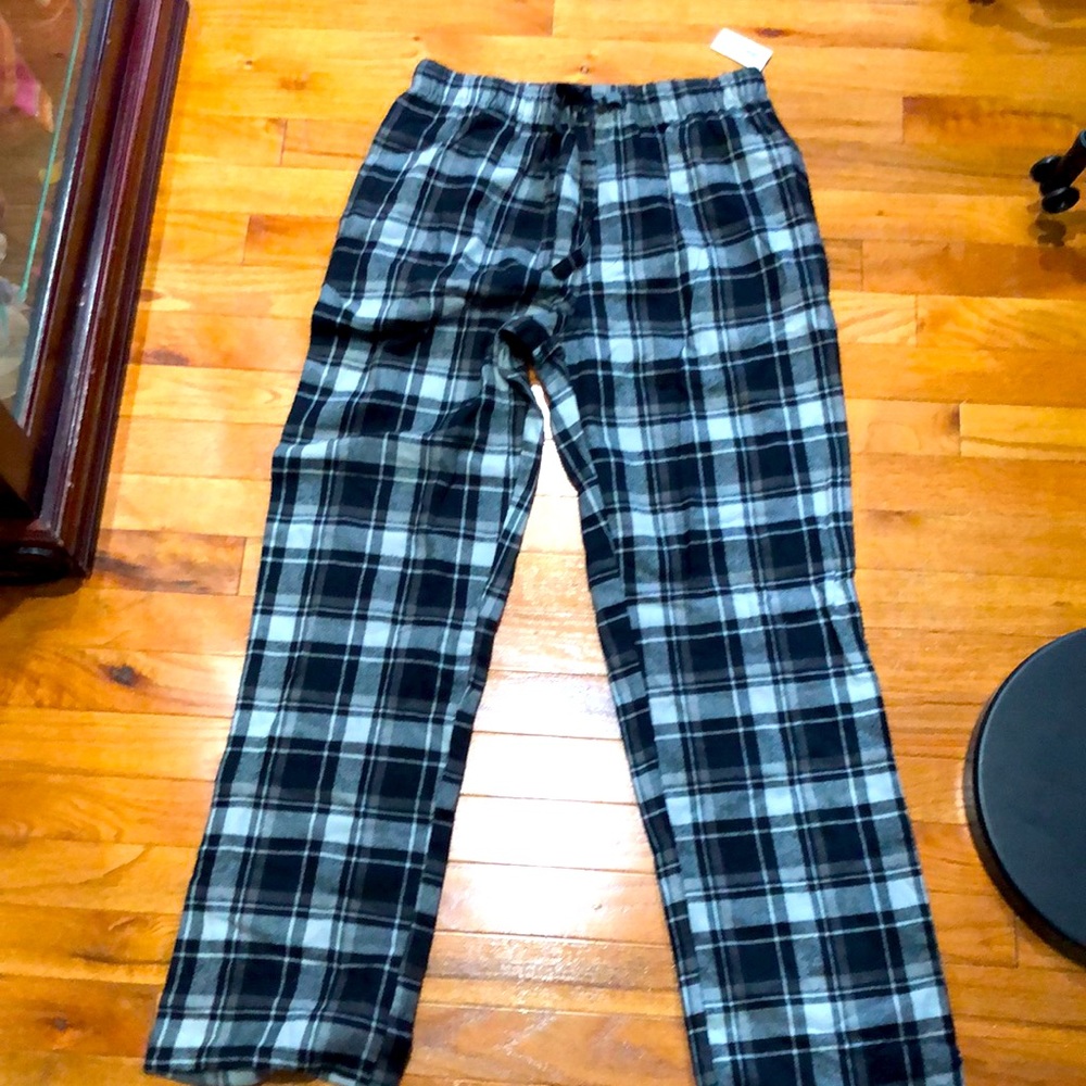 Men’s flannel pjs (size S)